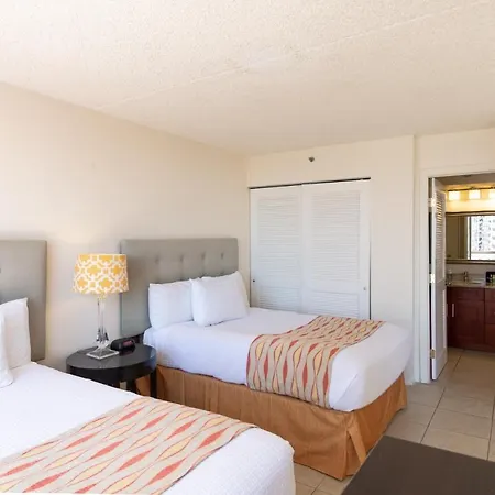 Fully Equipped 23Rd Floor Condo At The Waikiki Banyan Condo